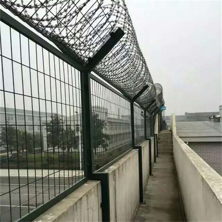 看守所隔離柵欄-巡道防護網圖片2